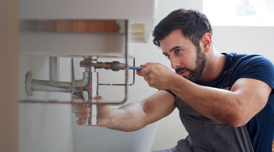 Professional water heater installation services in Bluffton, AR